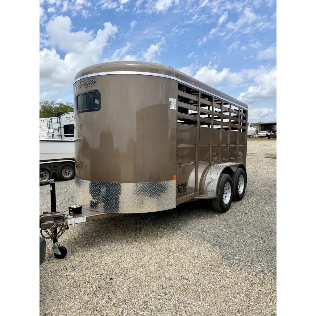 14 foot bumper pull livestock trailer